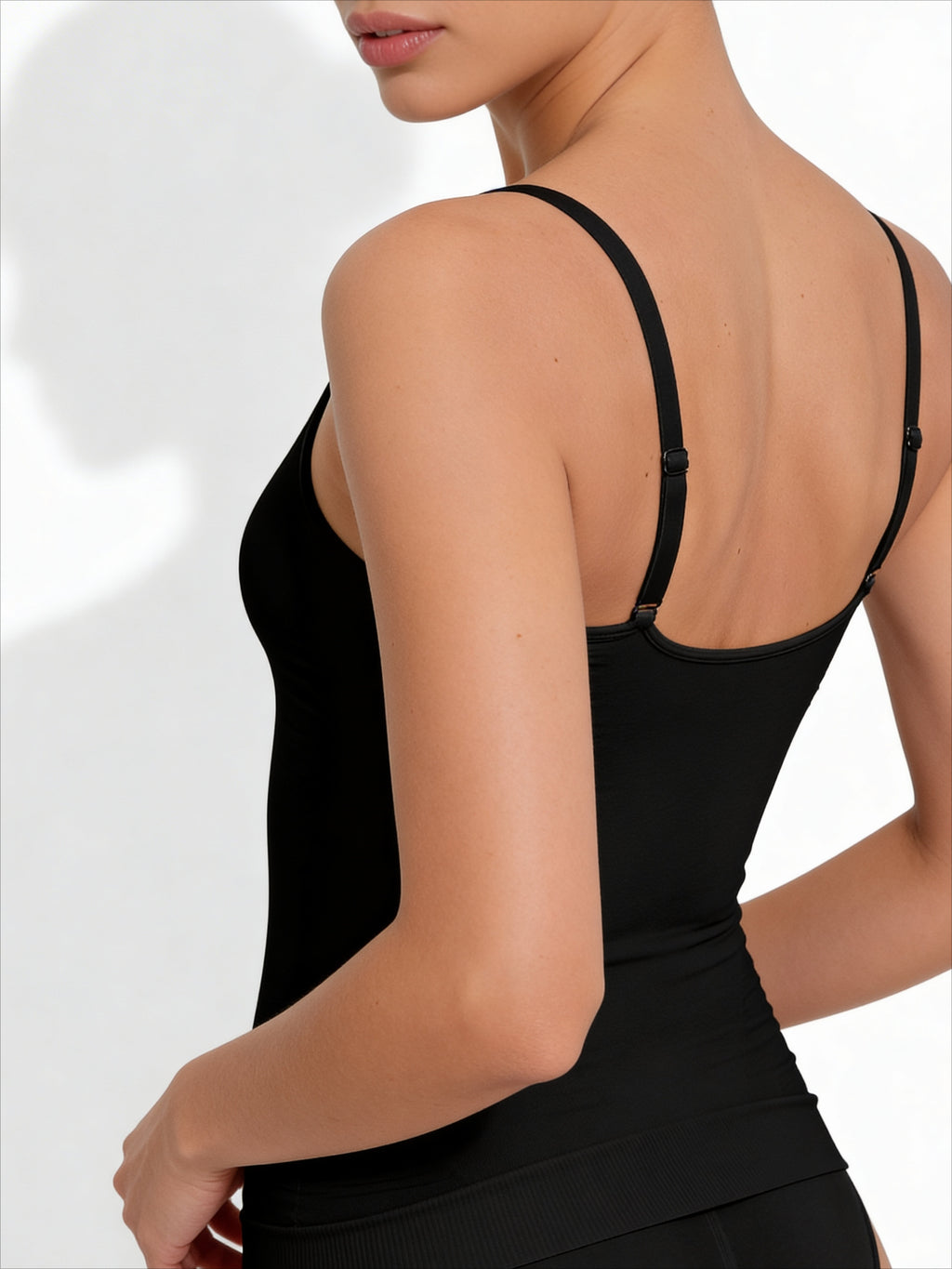 Nahtloses Unterhemd mit leichter Shaping-Wirkung CAMI SHAPEWEAR (black)