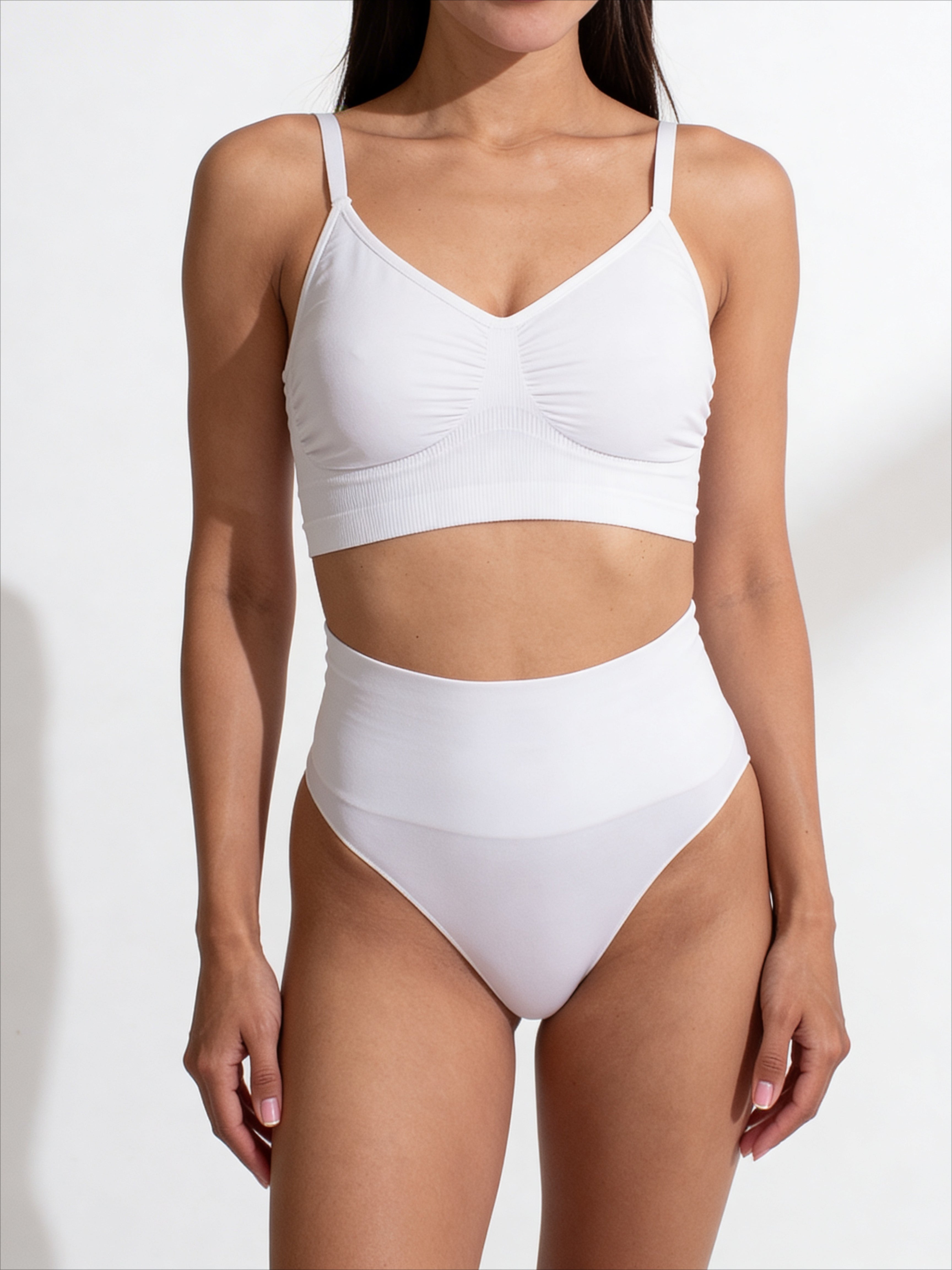 Nahtlose Brasiliana-Slips mit leicht formendem Effekt BRASILIAN SHAPEWEAR (white)