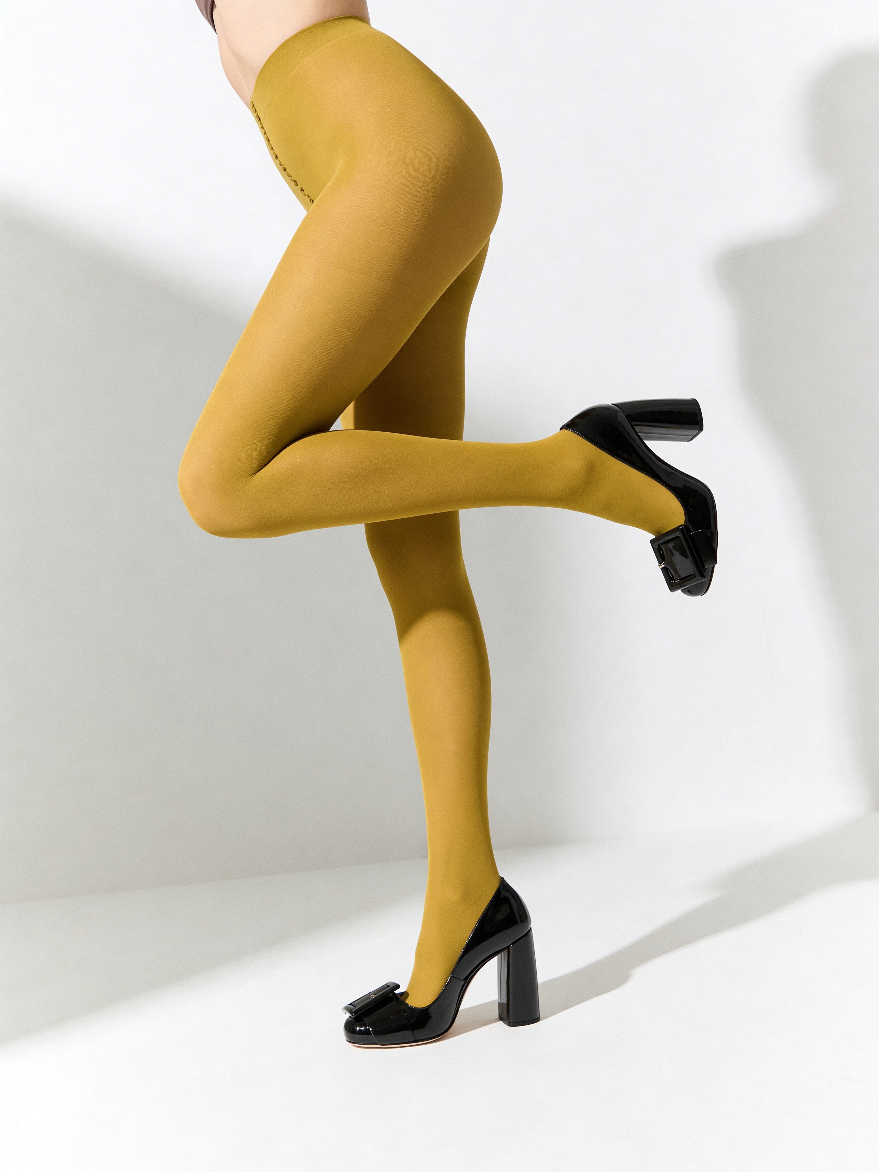 Matte Strumpfhose aus Mikrofaser SAMBA 40 (olive)