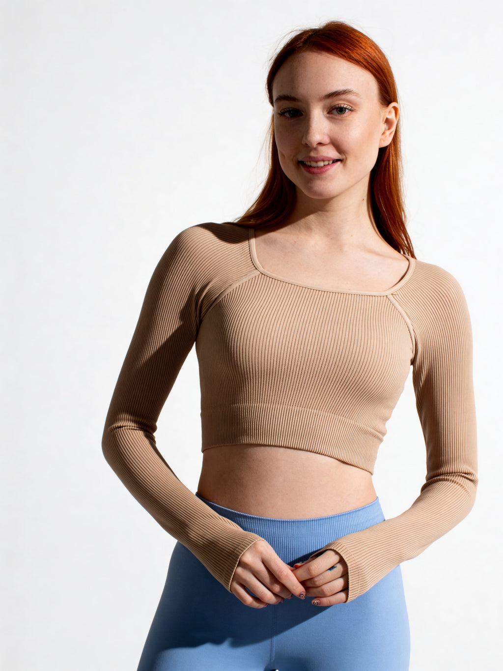 Kurzes geripptes Top mit langen Ärmeln CROP TOP RIB (natural)