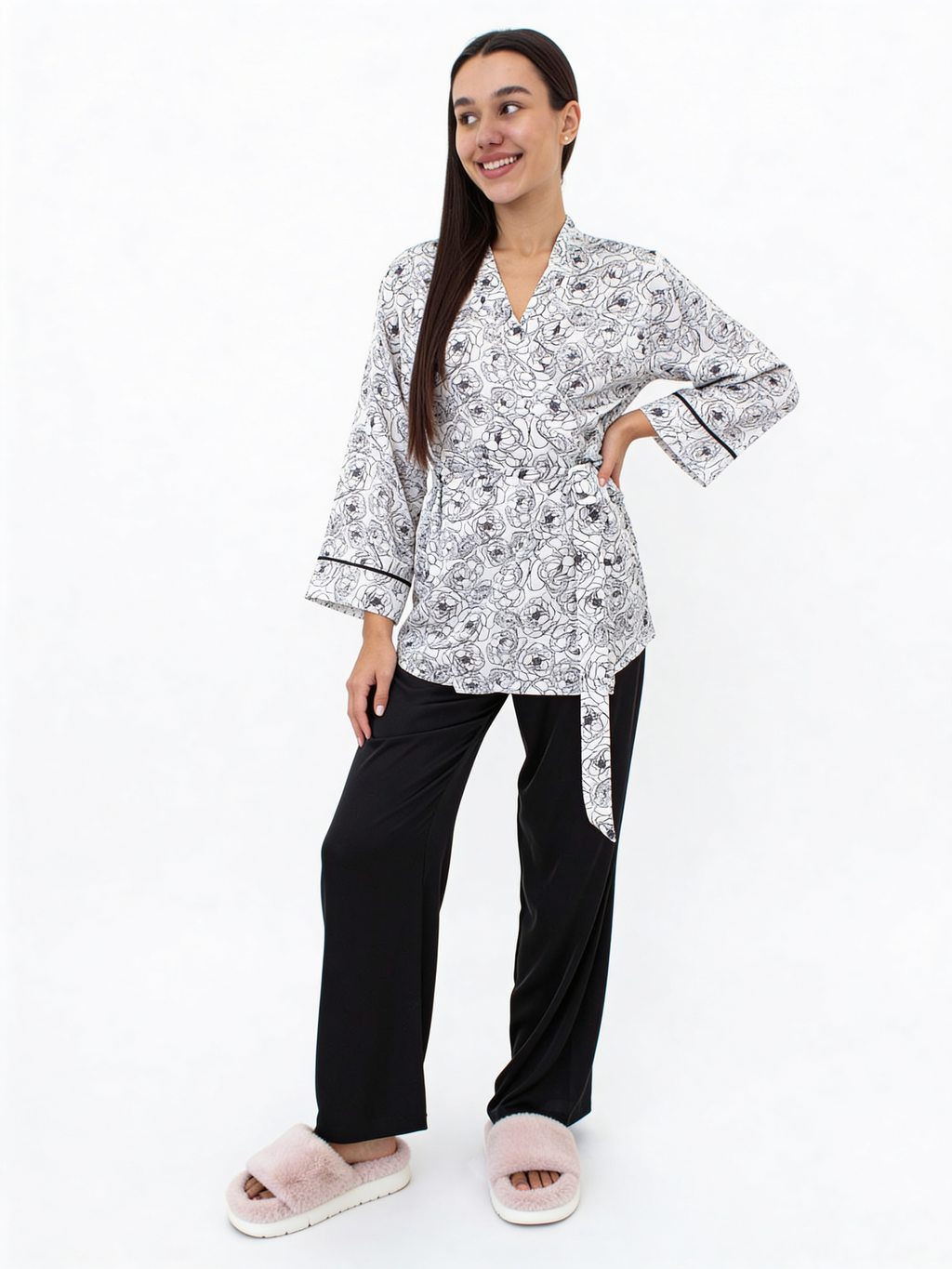Pyjama mit langer Hose BLOSSOM VEIL 5604/050 (peony sketch white/black)