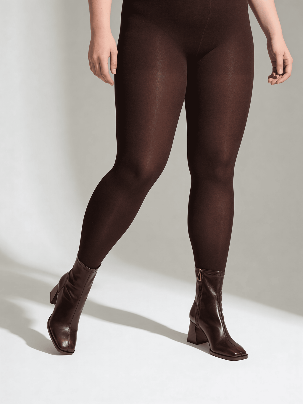 Klassische Plus-Size-Strumpfhosen POSITIVE MICRO 70 (caffe)