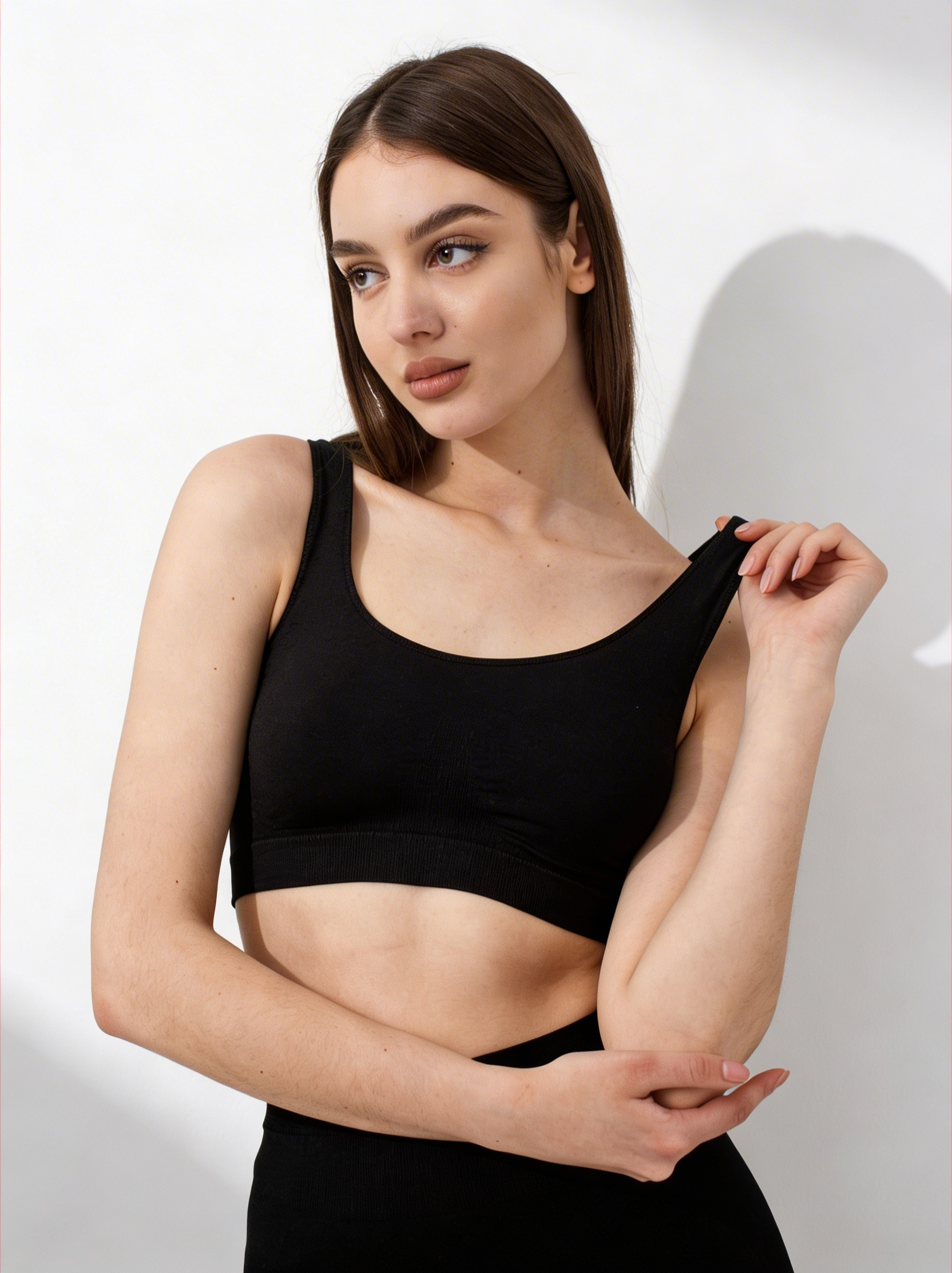 Nahtloses Top mit breiten Tragern TANK TOP (black)