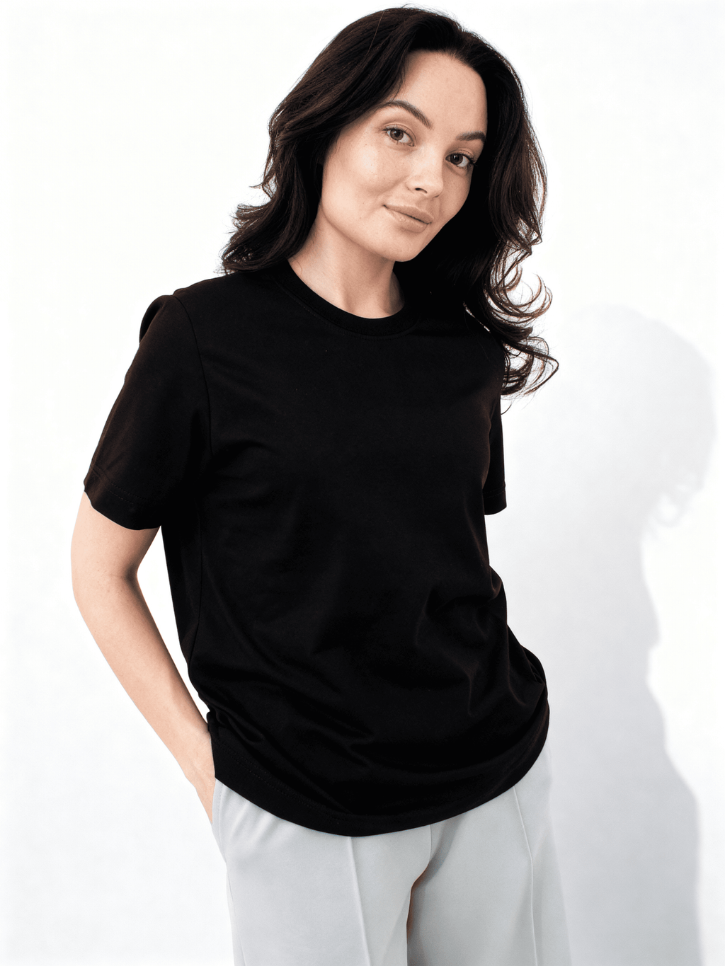 Frauen-T-Shirt aus Baumwolle T-SHIRT T-SHIRT BASIC NECK 4815/010 (black)