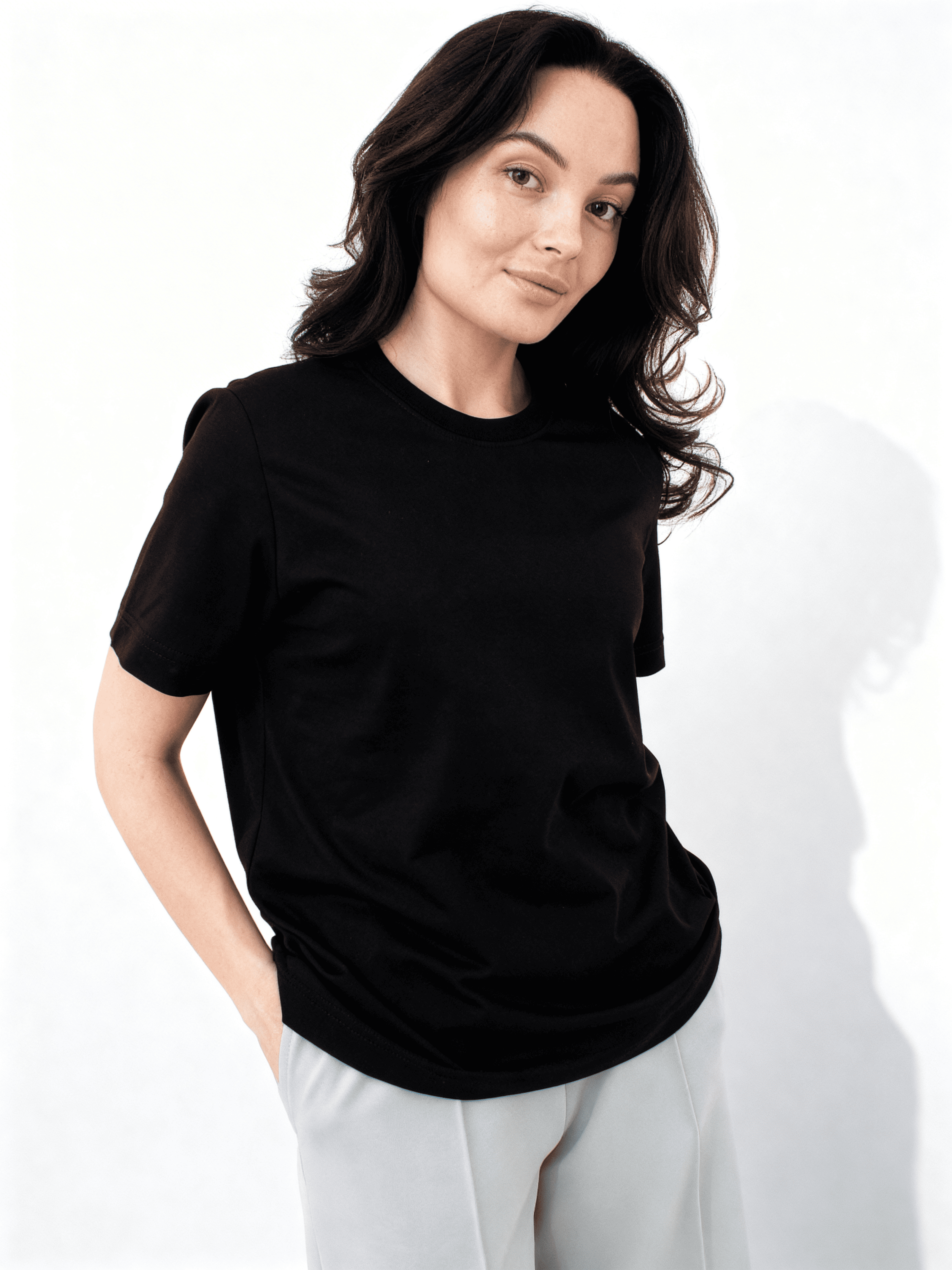 Frauen-T-Shirt aus Baumwolle T-SHIRT T-SHIRT BASIC NECK 4815/010 (black)