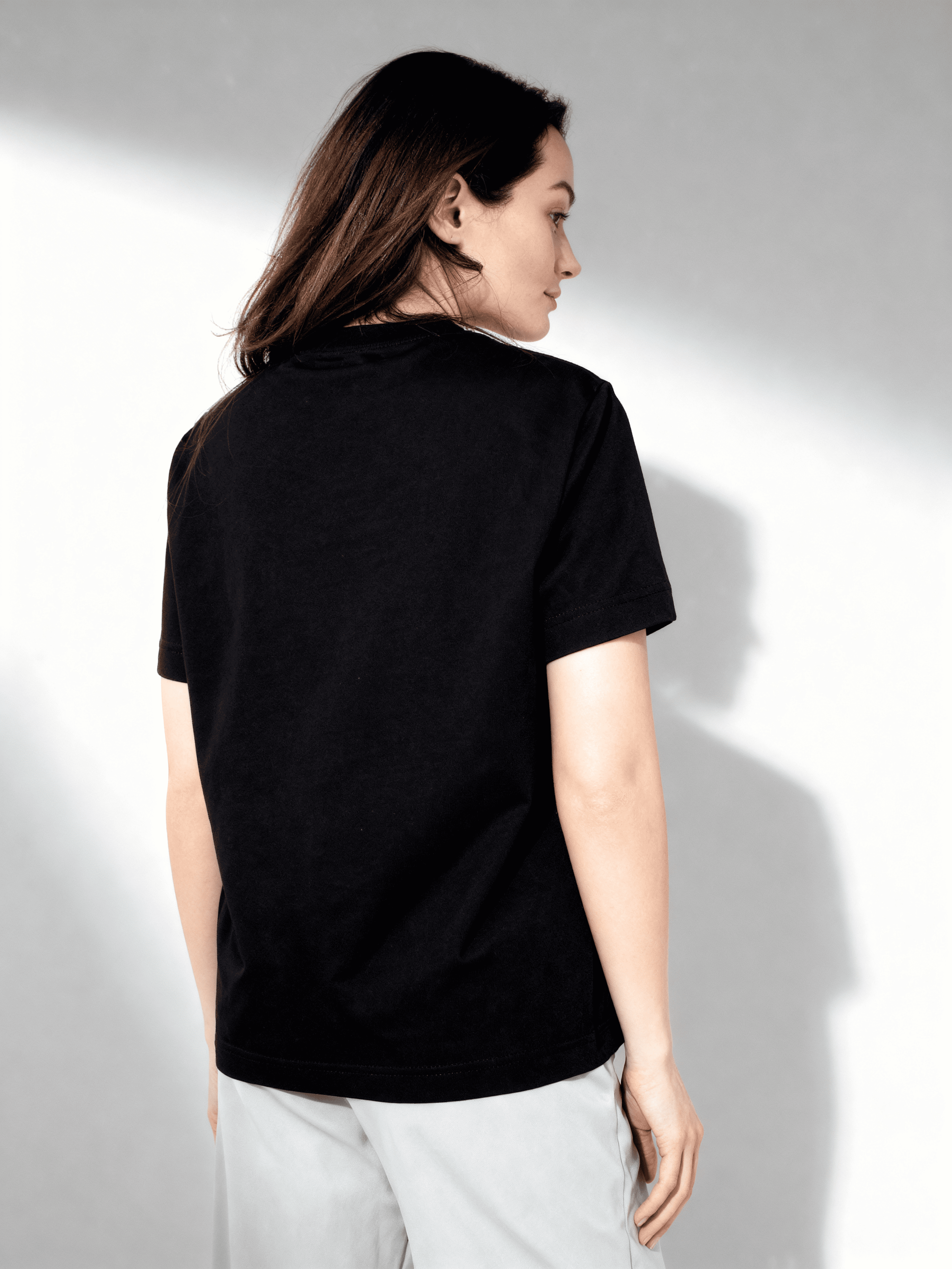 Frauen-T-Shirt aus Baumwolle T-SHIRT T-SHIRT BASIC NECK 4815/010 (black)
