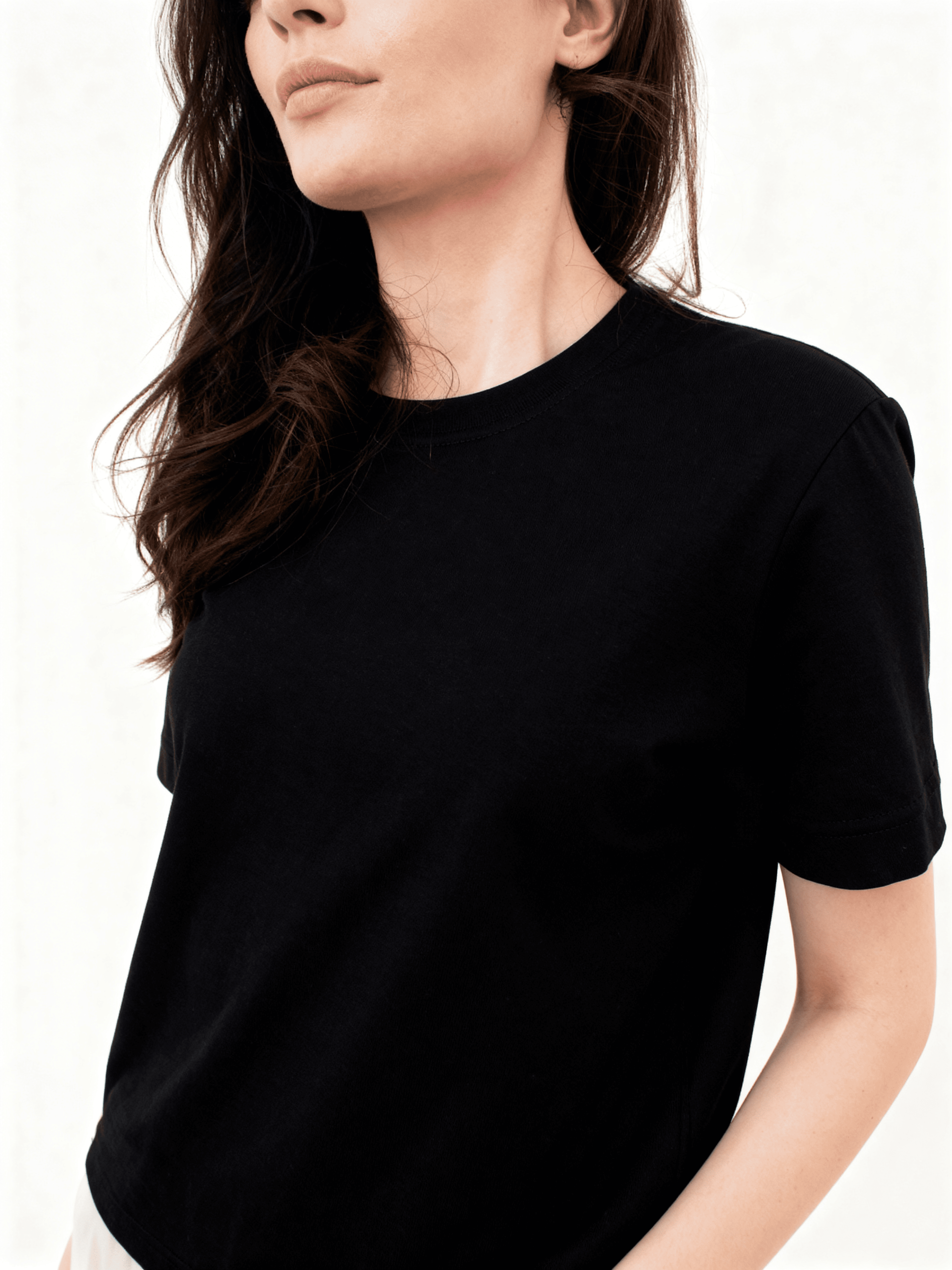 Frauen-T-Shirt aus Baumwolle T-SHIRT T-SHIRT BASIC NECK 4815/010 (black)