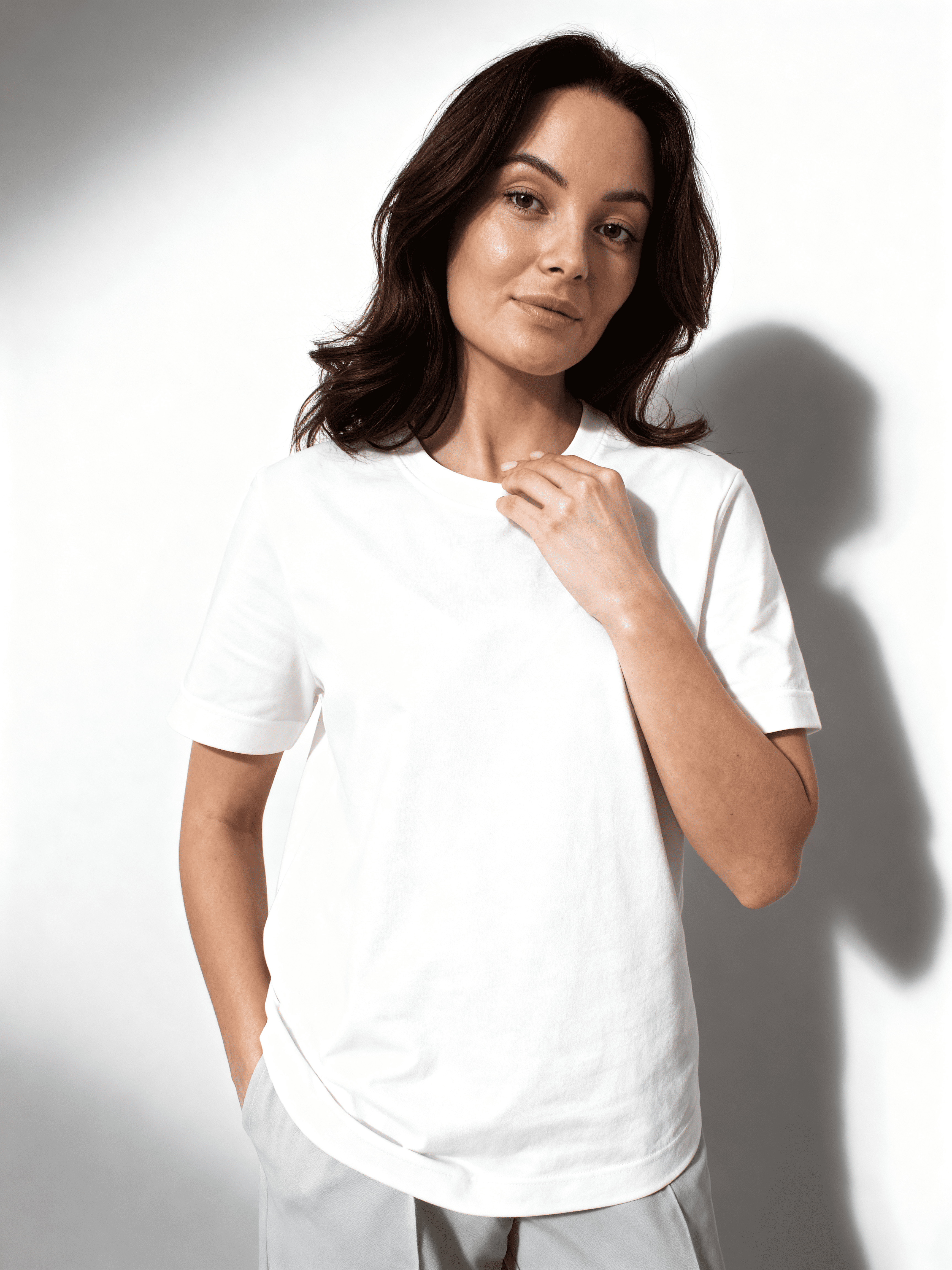 Frauen-T-Shirt aus Baumwolle T-SHIRT T-SHIRT BASIC NECK 4815/010 (milk)