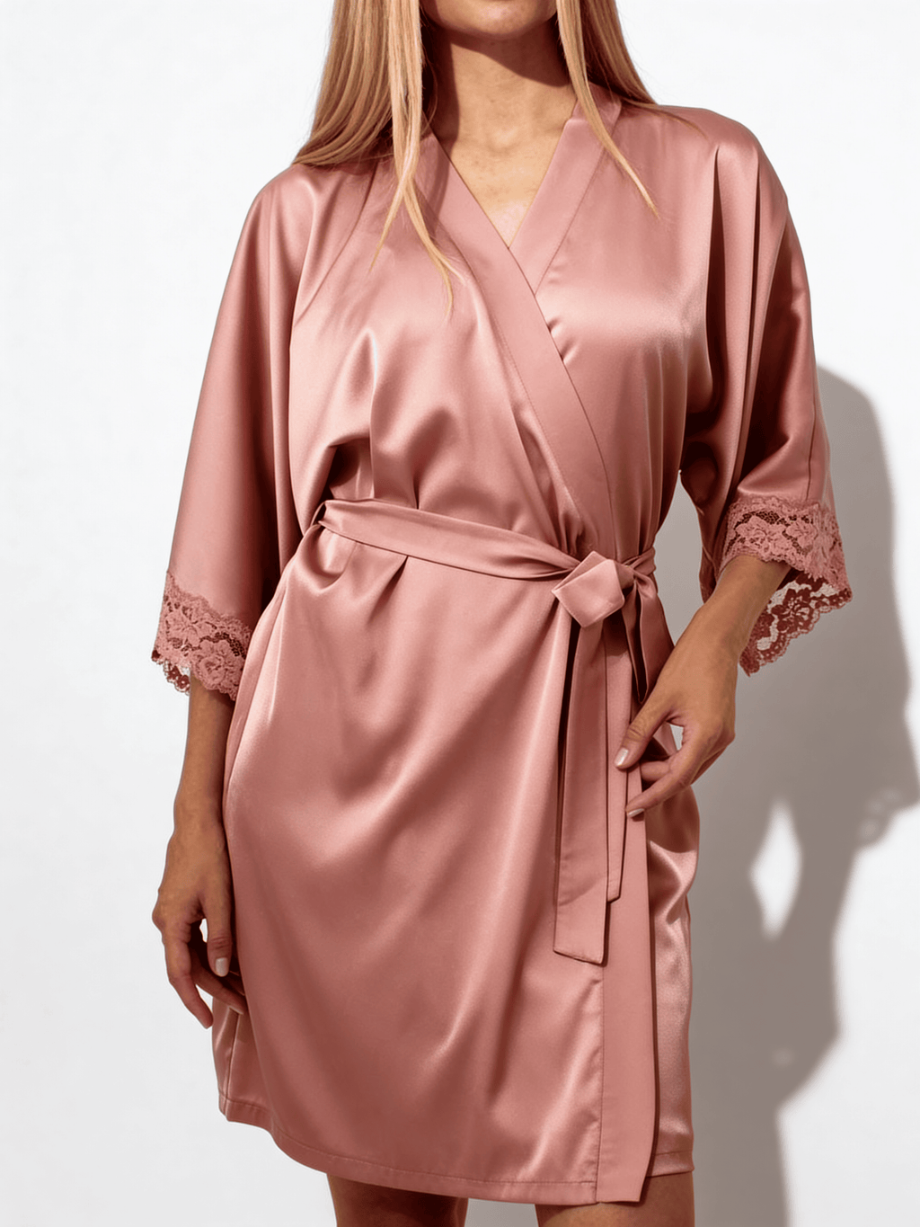 Kurzer Morgenmantel aus Seide und Spitze HELENA 7212/051 (antique rose)
