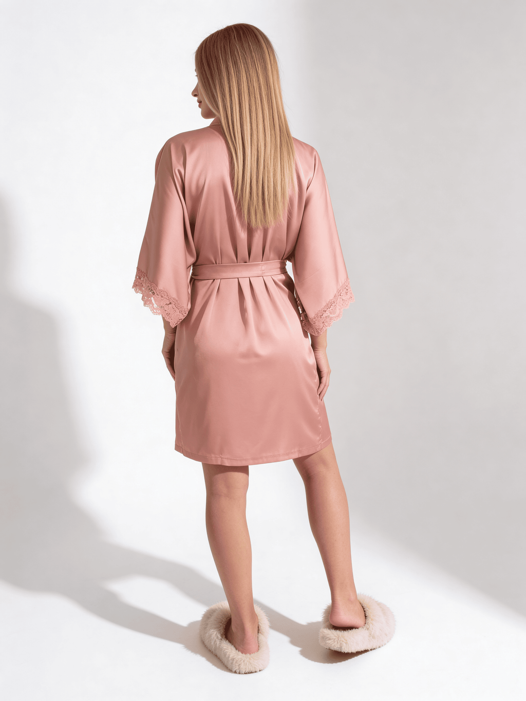 Kurzer Morgenmantel aus Seide und Spitze HELENA 7212/051 (antique rose)