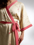 Kurzer Morgenmantel mit Blümen SAKURA 7224/050 (light yellow)