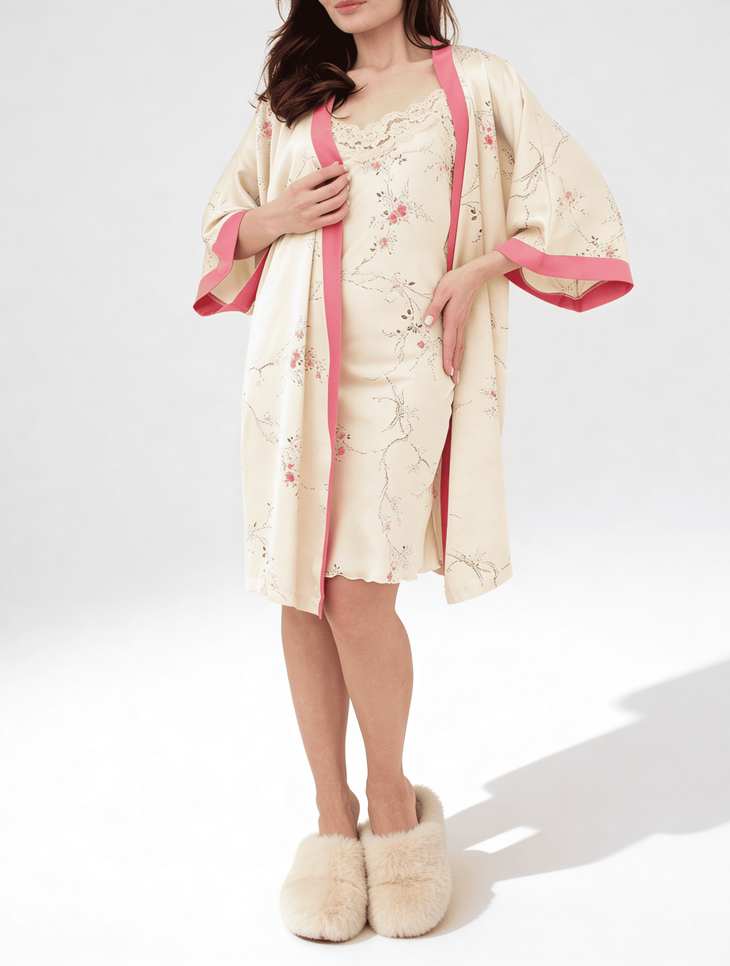 Kurzer Morgenmantel mit Blümen SAKURA 7224/050 (light yellow)