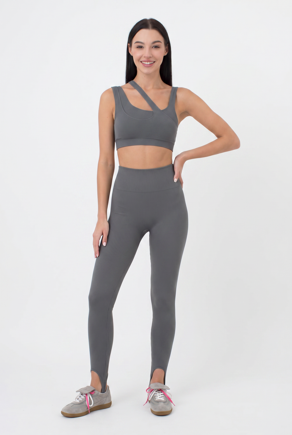 Nahtloses Top mit asymmetrischen Trägern TOP RIB CO (graphite)