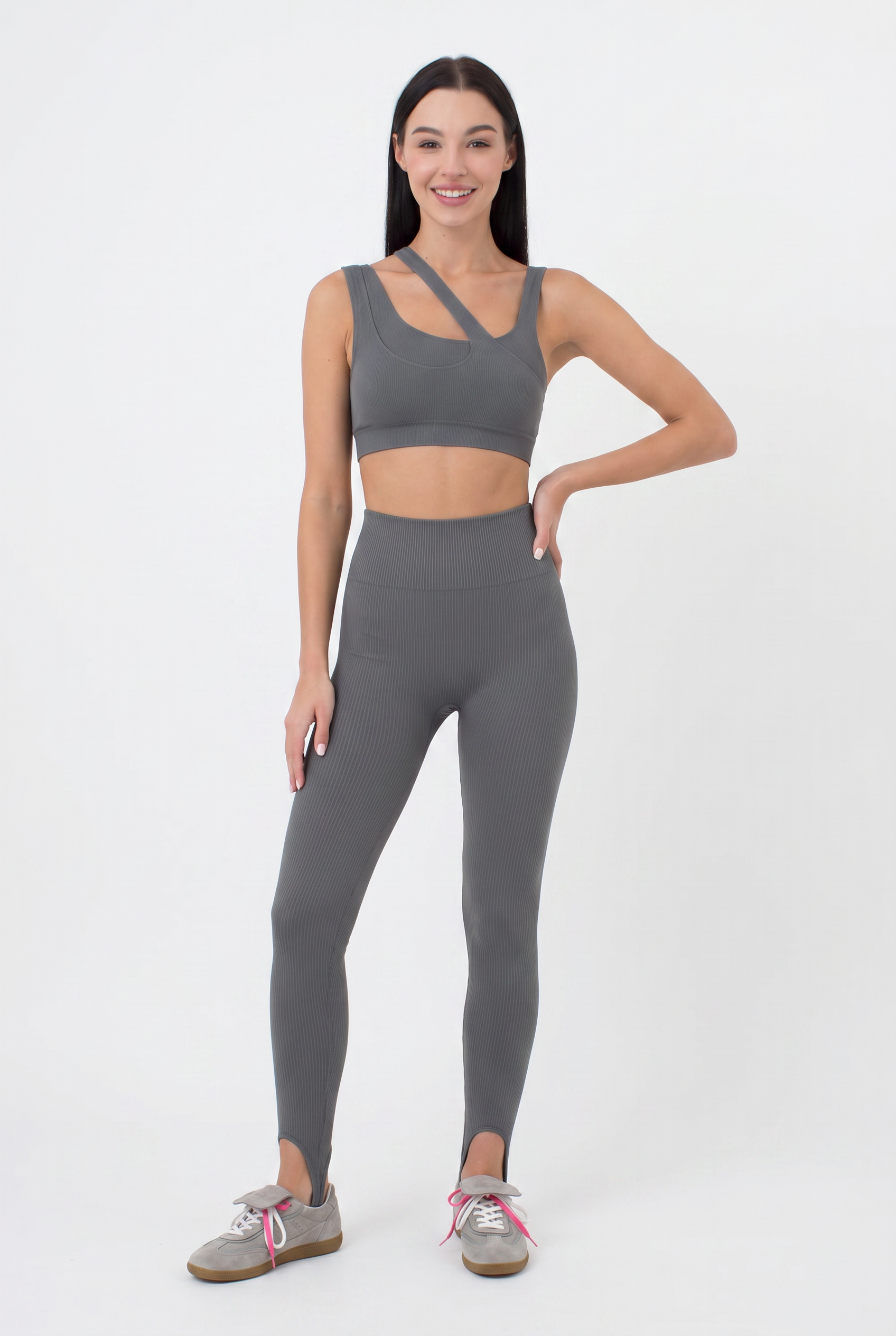 Nahtloses Top mit asymmetrischen Trägern TOP RIB CO (graphite)